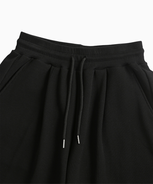 MENASOO（ミナス）の「Waffle Sweat Training Bermuda Pants_Black（スウェットパンツ・レディース・ブラック・F）」の14枚目の写真