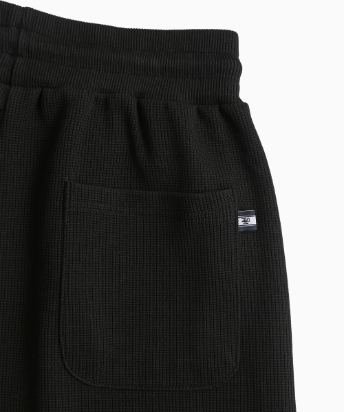MENASOO（ミナス）の「Waffle Sweat Training Bermuda Pants_Black（スウェットパンツ・レディース・ブラック・F）」の17枚目の写真