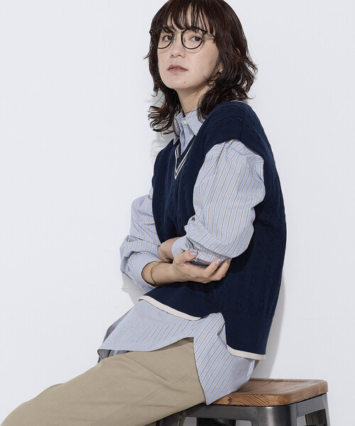 COMME CA Wardrobe(コムサワードローブ)の「〔 +サイズ 〕 ケーブル編 ニットベスト(ニット/セーター・レディース・アイボリー/ネイビー・15号)」の13枚目の写真