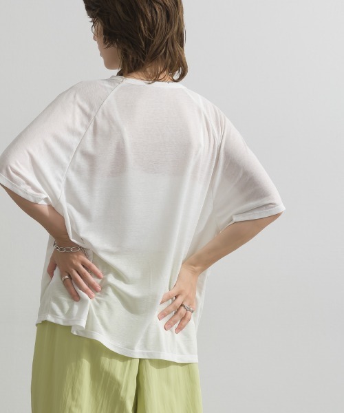 le colis(ルコリ)の「シアースラブ 転写プリント ラグランTシャツ 半袖(Tシャツ/カットソー・レディース・オフホワイト/ライトグリーン/ブラック・FREE)」の6枚目の写真