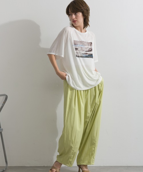le colis(ルコリ)の「シアースラブ 転写プリント ラグランTシャツ 半袖(Tシャツ/カットソー・レディース・オフホワイト/ライトグリーン/ブラック・FREE)」の9枚目の写真