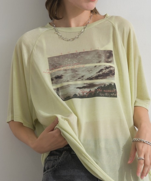 le colis(ルコリ)の「シアースラブ 転写プリント ラグランTシャツ 半袖(Tシャツ/カットソー・レディース・オフホワイト/ライトグリーン/ブラック・FREE)」の14枚目の写真