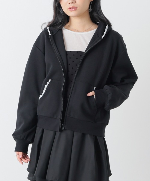 Honeys(ハニーズ)の「レース付ジップパーカー(パーカー・レディース・ピンク/ブラック/杢グレー・M/LL/L/S/3L)」の2枚目の写真