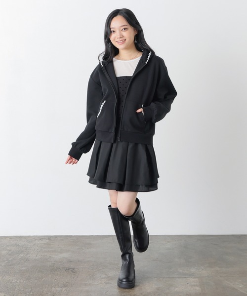 Honeys(ハニーズ)の「レース付ジップパーカー(パーカー・レディース・ピンク/ブラック/杢グレー・M/LL/L/S/3L)」の5枚目の写真