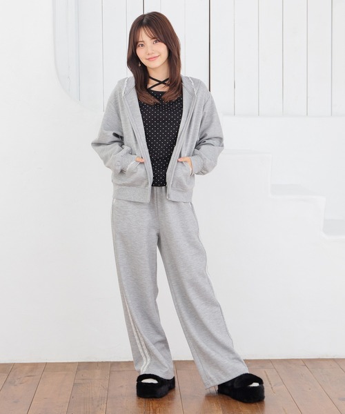 Honeys(ハニーズ)の「レース付ジップパーカー(パーカー・レディース・ピンク/ブラック/杢グレー・M/LL/L/S/3L)」の10枚目の写真