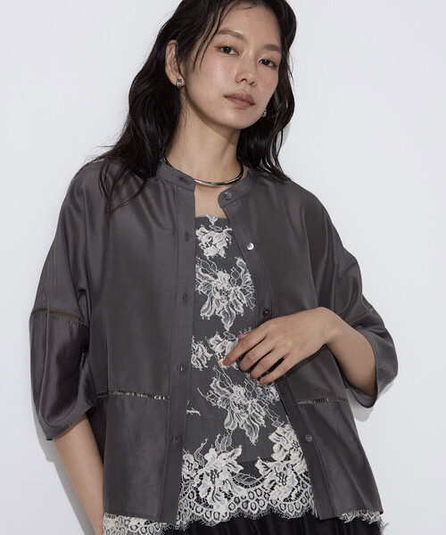 K.T KIYOKO TAKASE(キヨコタカセ)の「ライトシルクウール ランタンスリーブシャツ(シャツ/ブラウス・レディース・チャコール・9号)」の10枚目の写真