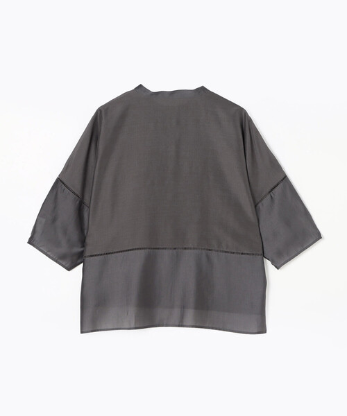 K.T KIYOKO TAKASE(キヨコタカセ)の「ライトシルクウール ランタンスリーブシャツ(シャツ/ブラウス・レディース・チャコール・9号)」の12枚目の写真
