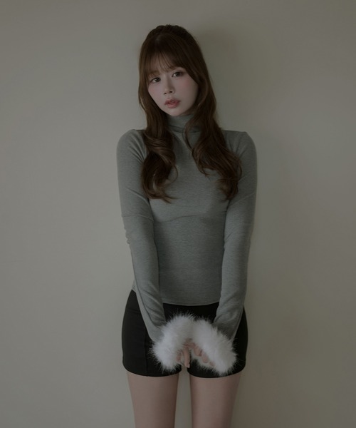 M DOLLY(エムドリー)の「Fur cuff bonnie tops / ファーカフボニートップス(Tシャツ/カットソー・レディース・ブラウン/ホワイト/グレー/ブラック・FREE)」の16枚目の写真