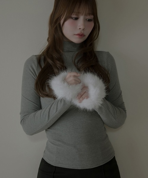 M DOLLY(エムドリー)の「Fur cuff bonnie tops / ファーカフボニートップス(Tシャツ/カットソー・レディース・ブラウン/ホワイト/グレー/ブラック・FREE)」の19枚目の写真