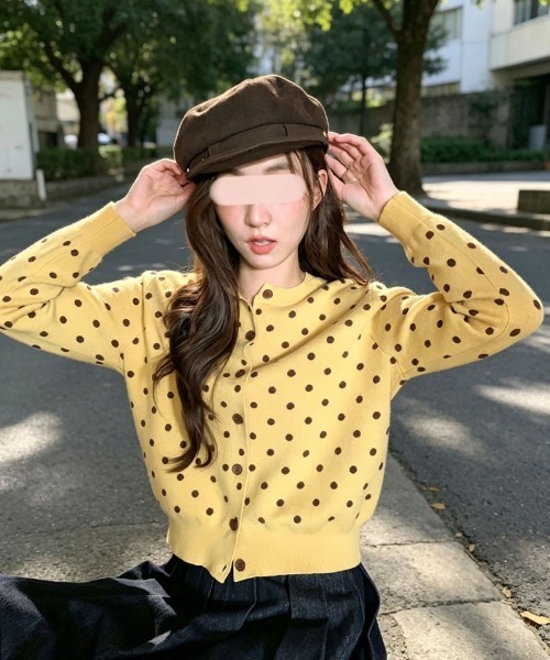 Ritzy(リッツィー)の「ドット柄 クルーネッククロップドニットカーディガン(カーディガン/ボレロ・レディース・モカ/グレー/イエロー・FREE)」の8枚目の写真