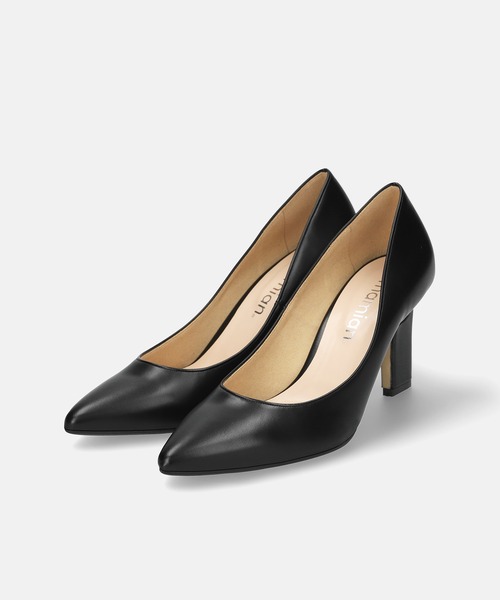 MAMIAN(マミアン)の「ポインテッドトゥ スリムヒール パンプス (8.0cmヒール)(パンプス・レディース・グレイッシュベージュ/ブラック/ネイビー・23.5cm/23.0cm/24.0cm/22.5cm/22.0cm/24.5cm)」の14枚目の写真
