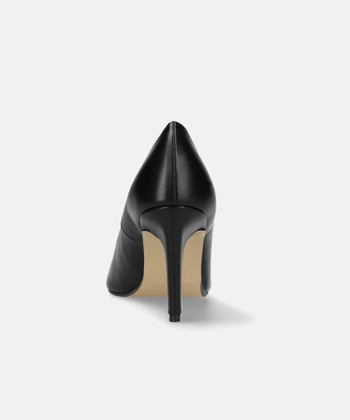 MAMIAN(マミアン)の「ポインテッドトゥ スリムヒール パンプス (8.0cmヒール)(パンプス・レディース・グレイッシュベージュ/ブラック/ネイビー・23.5cm/23.0cm/24.0cm/22.5cm/22.0cm/24.5cm)」の15枚目の写真