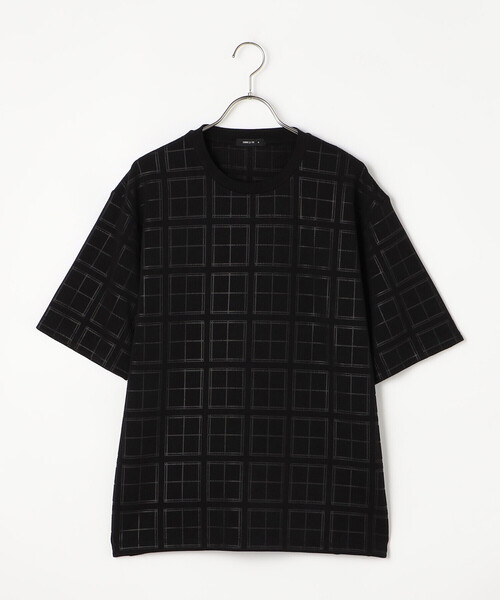 COMME CA ISM（コムサイズム）の「エンボスチェック クルーネックTシャツ（Tシャツ/カットソー・メンズ・ブラック/ホワイト・L/M）」の17枚目の写真