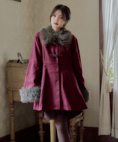 mideal(マイディール)の「lady peplum fur coat / レディペプラムファーコート(その他アウター・レディース・ボルドー/カーキ・FREE)」の2枚目の写真