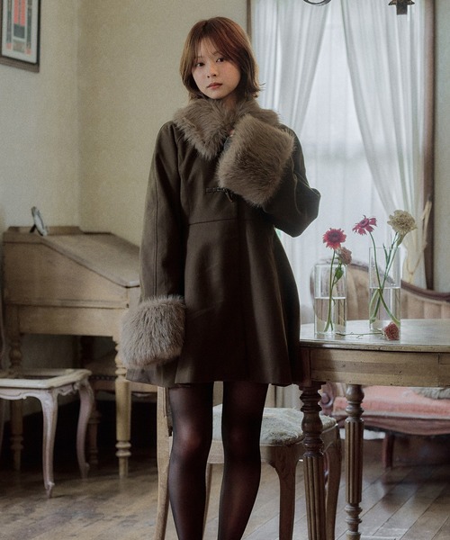 mideal(マイディール)の「lady peplum fur coat / レディペプラムファーコート(その他アウター・レディース・ボルドー/カーキ・FREE)」の8枚目の写真