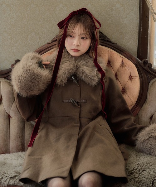 mideal(マイディール)の「lady peplum fur coat / レディペプラムファーコート(その他アウター・レディース・ボルドー/カーキ・FREE)」の4枚目の写真