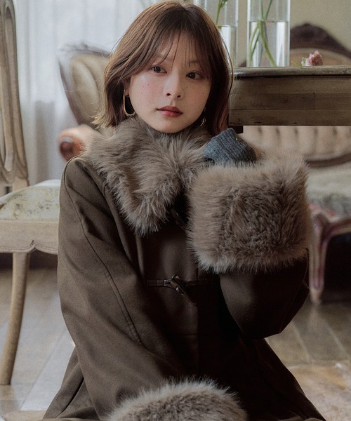 mideal(マイディール)の「lady peplum fur coat / レディペプラムファーコート(その他アウター・レディース・ボルドー/カーキ・FREE)」の6枚目の写真
