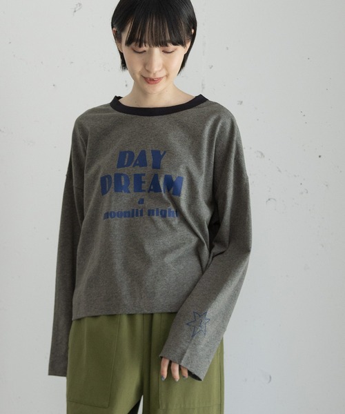 POU DOU DOU(プードゥドゥ)の「DAY DREAMロゴプリントリンガートップス(Tシャツ/カットソー・レディース・ピンク/ダークグレー/アイボリー・3)」の8枚目の写真