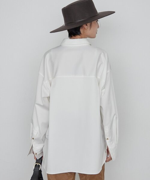 LOUNGEDRESS(ラウンジドレス)の「《名品シャツをブラッシュアップ》BASICサテンシャツ 秋服(シャツ/ブラウス・レディース・オフホワイト/ベージュ/ミント/ブラウン・FREE)」の10枚目の写真