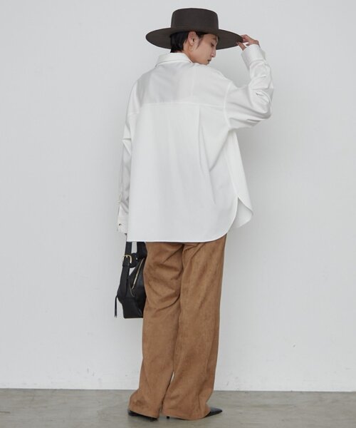 LOUNGEDRESS(ラウンジドレス)の「《名品シャツをブラッシュアップ》BASICサテンシャツ 秋服(シャツ/ブラウス・レディース・オフホワイト/ベージュ/ミント/ブラウン・FREE)」の14枚目の写真