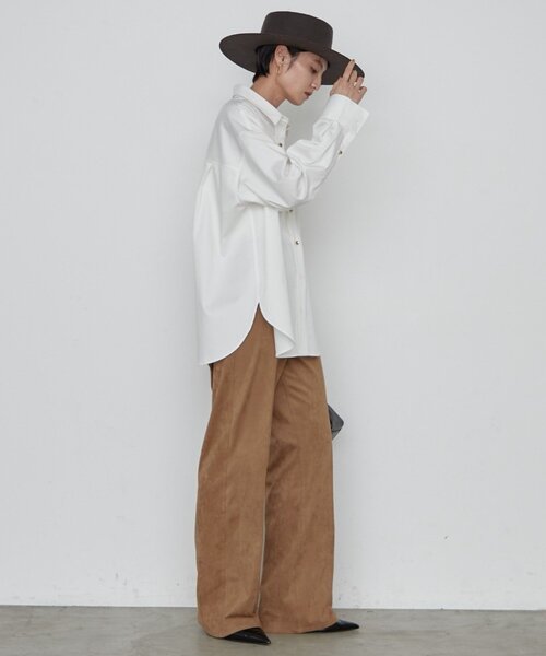 LOUNGEDRESS(ラウンジドレス)の「《名品シャツをブラッシュアップ》BASICサテンシャツ 秋服(シャツ/ブラウス・レディース・オフホワイト/ベージュ/ミント/ブラウン・FREE)」の15枚目の写真