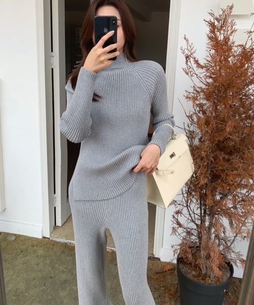 BIRTHDAY BASH(バースデイバッシュ)の「LEILA LIB STRAIGHT PANTS(リブニットストレートパンツ)(その他パンツ・レディース・グレー・MEDIUM/SMALL)」の3枚目の写真