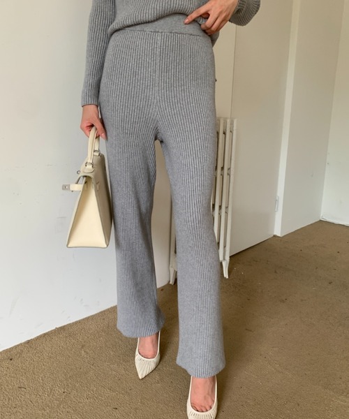 BIRTHDAY BASH(バースデイバッシュ)の「LEILA LIB STRAIGHT PANTS(リブニットストレートパンツ)(その他パンツ・レディース・グレー・MEDIUM/SMALL)」の9枚目の写真