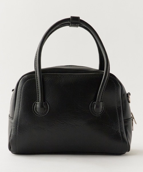 AO2(アオズ)の「Compact Size with Mini Pouch Faux Leather 2-Way Handbag / コンパクトサイズ ミニポーチ付き フェイクレザー2WAY ハンドバッグ 2026年 夏 夏服(ハンドバッグ・レディース・ブラック・FREE)」の1枚目の写真