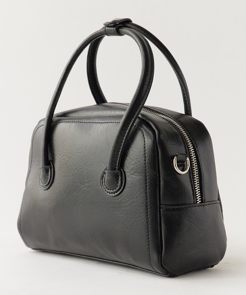 AO2(アオズ)の「Compact Size with Mini Pouch Faux Leather 2-Way Handbag / コンパクトサイズ ミニポーチ付き フェイクレザー2WAY ハンドバッグ 2026年 夏 夏服(ハンドバッグ・レディース・ブラック・FREE)」の8枚目の写真