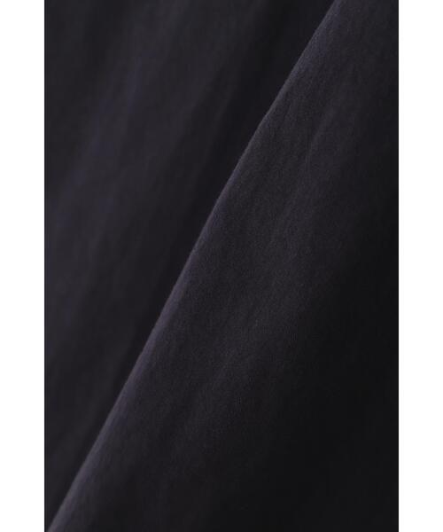 Y(ワイ)の「Y / ORGANIC COTTON HIGH DENSITY SATIN SH(シャツ/ブラウス・メンズ・ネイビー/ホワイト・MEDIUM)」の16枚目の写真