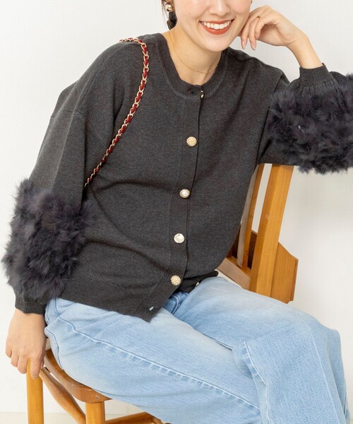 NOLLEY’S(ノーリーズ)の「【TORRAZZO DONNA/トラッゾドンナ】2WAY Rabbit Fur knit Top(カーディガン/ボレロ・レディース・ブラック/チャコールグレー・38)」の2枚目の写真