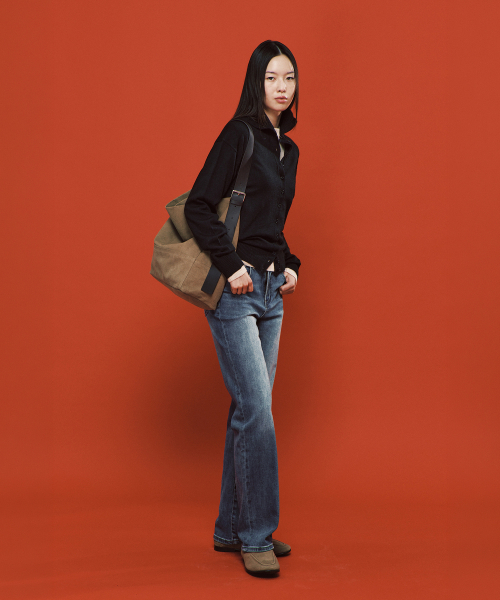 PLAC WOMEN(プレイス・ウィメン)の「スリムハイネックボタンニットカーディガン ブラック(カーディガン/ボレロ・レディース・ブラック・SMALL/MEDIUM)」の2枚目の写真