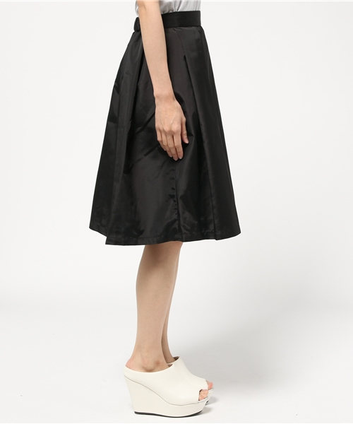 MOUSSY（マウジー）の「BACK GATHER MIDI SK/F（スカート・レディース・カーキ/ブラック/ベージュ・1/2）」の5枚目の写真