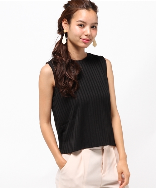 SLY（スライ）の「CUT RIB TOPS-S（Tシャツ/カットソー・レディース・ベージュ/ホワイト/ブラック/ライトブルー/ライトピンク・FREE）」の3枚目の写真