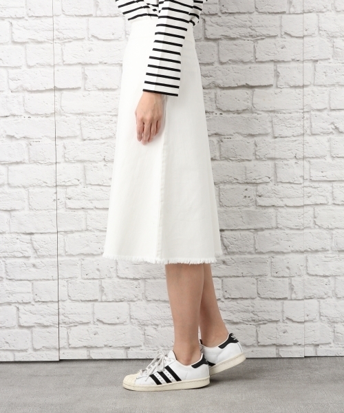 LEPSIM(レプシィム)の「フリンジデニムAラインスカート 739228(デニムスカート・レディース・オフホワイト/ブルー・MEDIUM/LARGE)」の5枚目の写真