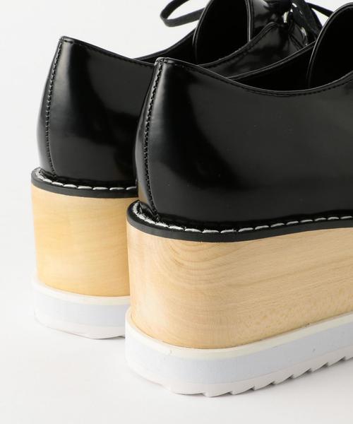 Another Edition（アナザーエディション）の「レースアップ　フナゾコシューズ ◆（その他シューズ・レディース・ベージュ/ブラック・MEDIUM/SMALL/LARGE）」の5枚目の写真