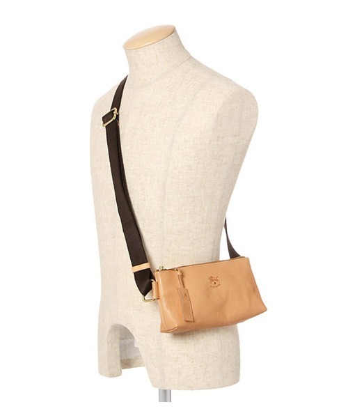 IL BISONTE（イルビゾンテ）の「IL BISONTE / ORIGINAL LEATHER / SHOULDER BAG（ショルダーバッグ・レディース・ライトブラウン/ナチュラル/ブラック/ダークブラウン/ネイビー/サンドベージュ/オレンジ/オリーブ/グリーン/レンガ/レッド・FREE）」の17枚目の写真