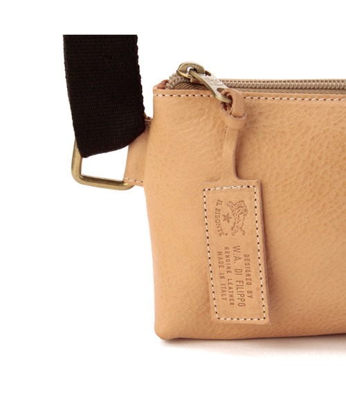 IL BISONTE(イルビゾンテ)の「IL BISONTE / ORIGINAL LEATHER / クロスボディバッグ(ショルダーバッグ・レディース・ライトブラウン/ナチュラル/ブラック/ダークブラウン/ネイビー/サンドベージュ/オレンジ/オリーブ/グリーン/レンガ/レッド・FREE)」の14枚目の写真
