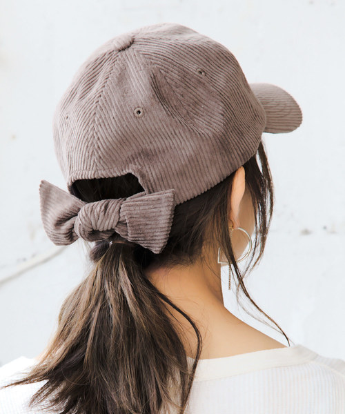 14+(イチヨンプラス)の「バックリボンキャップ UV(キャップ・レディース・ブラック/ベージュ/ネイビー/ピンク/カーキ/アイボリー/クリアブラック/ライラック/グレイッシュベージュ/インディゴブルー/ホワイト/ブルー系その他/ライトベージュ/ライトブラック/スモークピンク/オリーブ/レッド系その他2/ブラウン系その他2/ベージュ系その他2/ブラック系その他2/バーガンディー/ブルー系その他2/オレンジ系その他2/ピンク系その他2/グレー系その他2/グレー系その他3/ブラウン系その他4/ブラック系その他4/ブラック系その他3/ブラウン系その他5/ベージュ系その他5/ナチュラル/ブラック系その他5/グレー系その他5/ベージュ系2・FREE)」の9枚目の写真