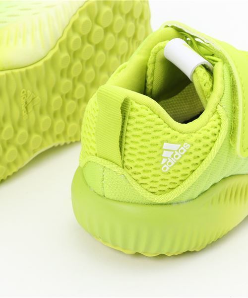 adidas（アディダス）の「BABY AlphaBOUNCE EL I（ベビーシューズ/ベビーソックス・キッズ・イエロー系その他・12cm/16.0cm/13.5cm/14.5cm/15.5cm/14.0cm/15.0cm/13.0cm）」の5枚目の写真