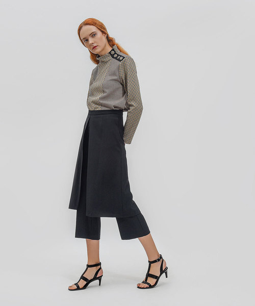 CHARLES & KEITH(チャールズ & キース)の「ケージサンダル / CAGE SANDALS(サンダル・レディース・ブラック/ベージュ・25cm/23cm/24.5cm/22.5cm/23.5cm)」の6枚目の写真
