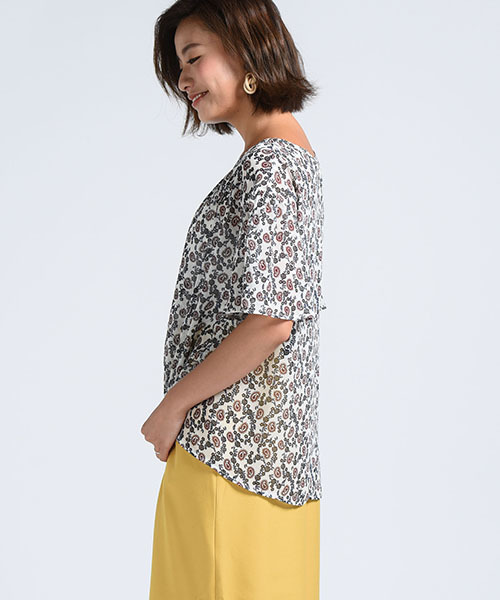 LIPSTAR（リップスター）の「ペイズリー柄フレアスリーブブラウス（シャツ/ブラウス・レディース・ホワイト系その他2/ブルー系その他2・M）」の4枚目の写真