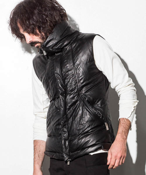 CDM BY CARPEDIEM（シーディーエムバイカルペディエム）の「CDM BY CARPEDIEM(シーディーエム バイ カルペディエム)シープレザーダウンベスト（ダウンベスト・メンズ・ブラック・SMALL/MEDIUM/LARGE）」の5枚目の写真