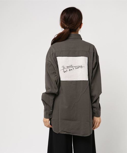 VENCEEXCHANGE（ヴァンスエクスチェンジ）の「バックパッチミリタリービッグシャツ（シャツ/ブラウス・レディース・ブラック/オリーブ/ベージュ・M）」の5枚目の写真