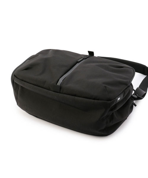 Aer(エアー)の「Aer: GYM DUFFLE 2(ショルダーバッグ・メンズ・ブラック/グレー・ONE SIZE)」の11枚目の写真