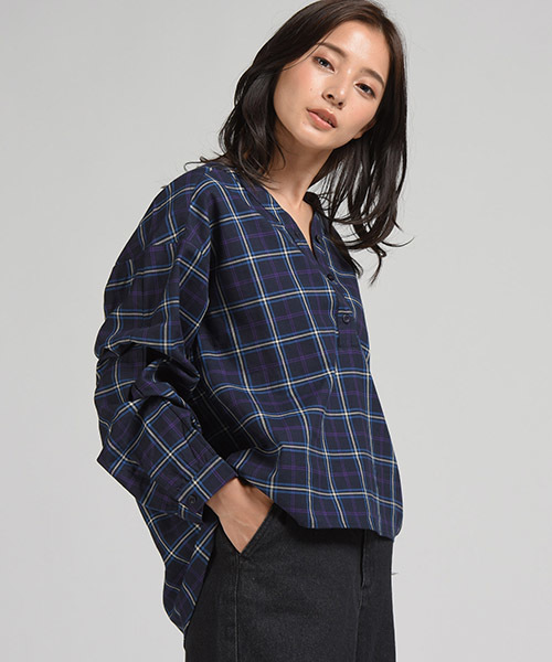 LIPSTAR（リップスター）の「無地＆チェッククロワッサンスリーブブラウス（シャツ/ブラウス・レディース・オフホワイト/グリーン系その他/ブルー系その他/キャメル・M）」の3枚目の写真