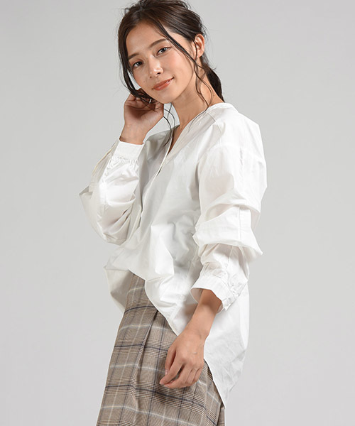 LIPSTAR（リップスター）の「無地＆チェッククロワッサンスリーブブラウス（シャツ/ブラウス・レディース・オフホワイト/グリーン系その他/ブルー系その他/キャメル・M）」の2枚目の写真