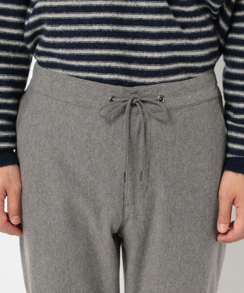 GLOSTER（グロスター）の「ワンダーシェイプ イージーパンツ（スウェットパンツ・メンズ・ライトグレー/ブラック系その他/ダークネイビー/チャコールグレー・S/M/L/XL）」の8枚目の写真