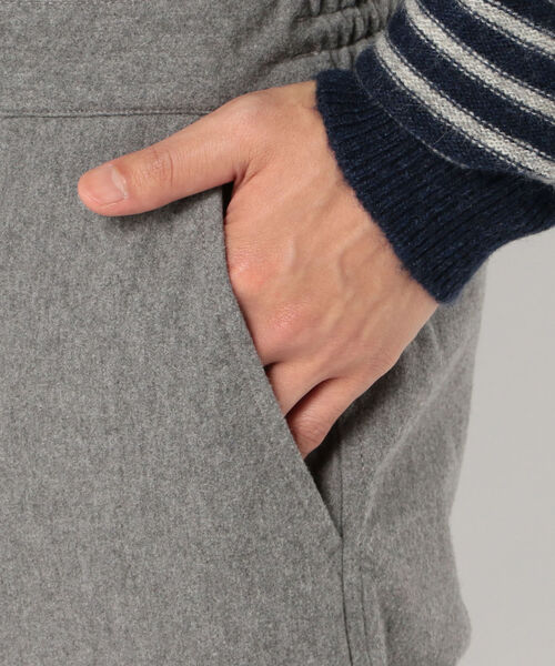 GLOSTER（グロスター）の「ワンダーシェイプ イージーパンツ（スウェットパンツ・メンズ・ライトグレー/ブラック系その他/ダークネイビー/チャコールグレー・S/M/L/XL）」の13枚目の写真