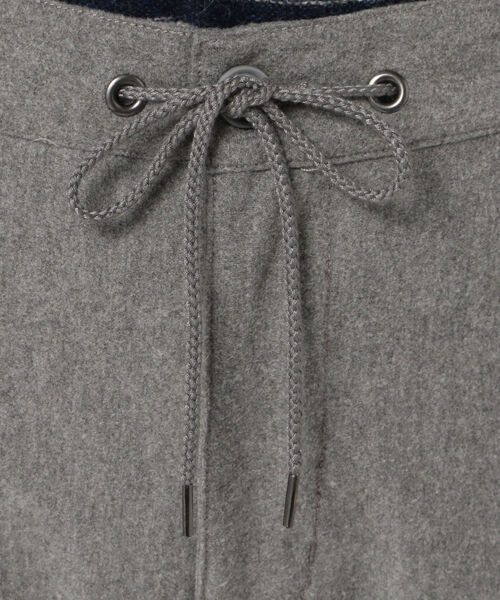 GLOSTER（グロスター）の「ワンダーシェイプ イージーパンツ（スウェットパンツ・メンズ・ライトグレー/ブラック系その他/ダークネイビー/チャコールグレー・S/M/L/XL）」の16枚目の写真